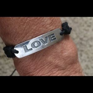 NEW Unisex Sterling Silver Love Bracelet